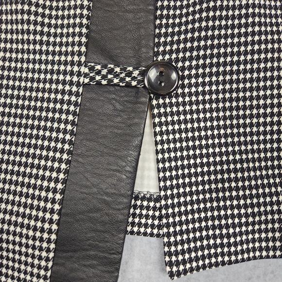 Shelby & Palmer Dress Size 8 Houndstooth Asymmetrical Faux Buttons - Picture 4 of 10